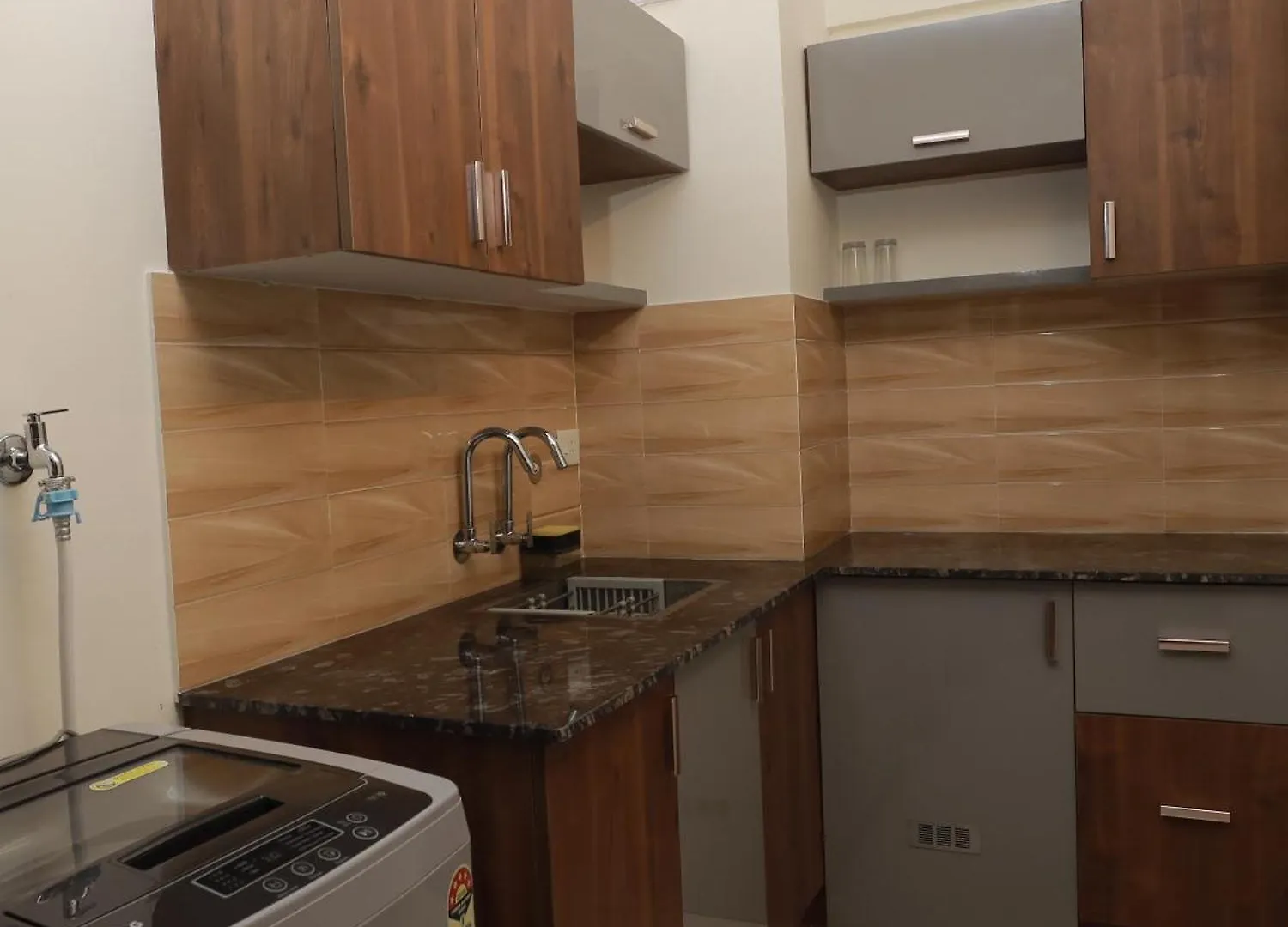 Apartment Lavender Airport Suite Nedumbassery
